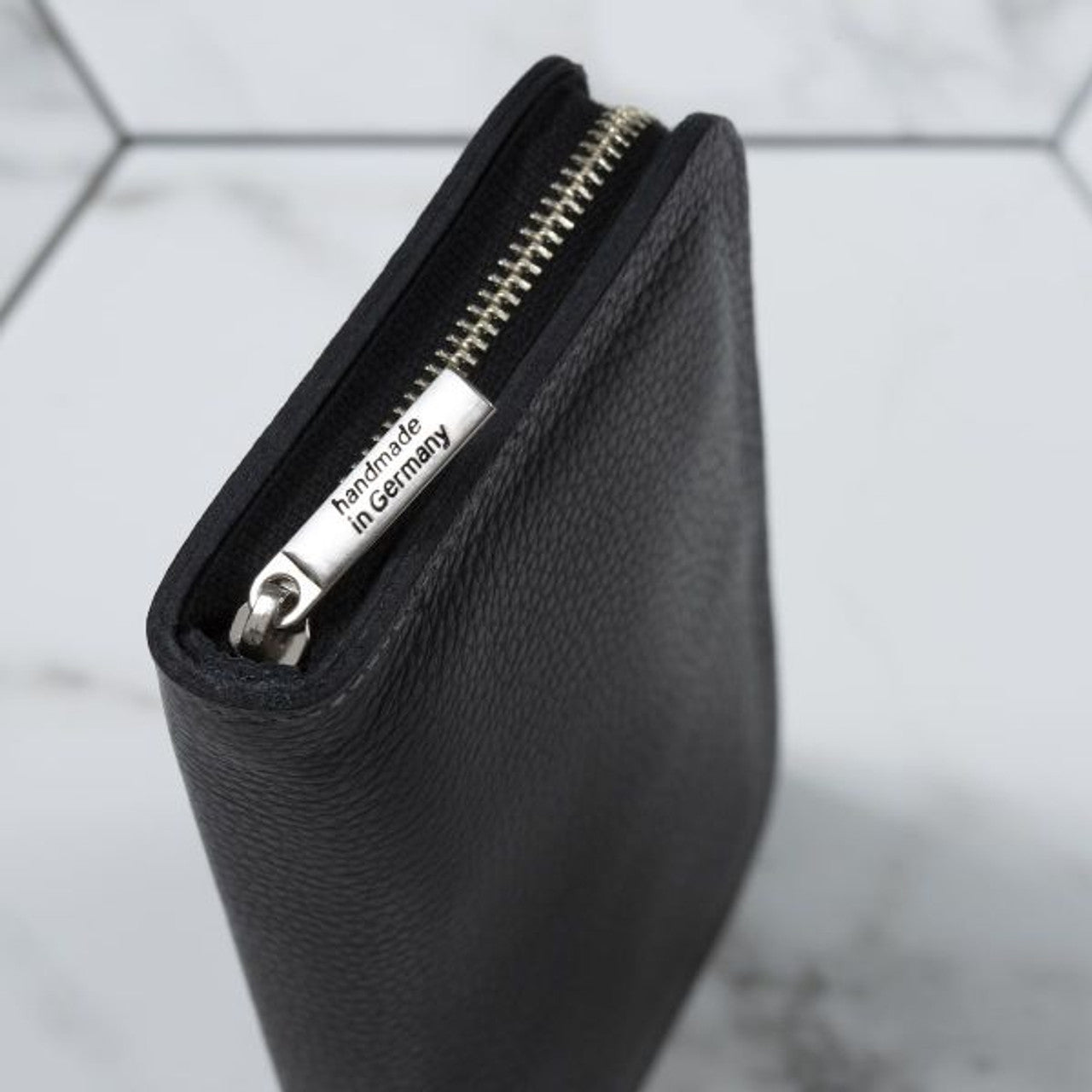 Dovo Beard Care Set No6 closed case
