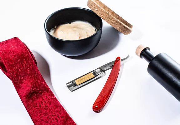 DOVO razor FACHMIT RED 136813315 with shave cream