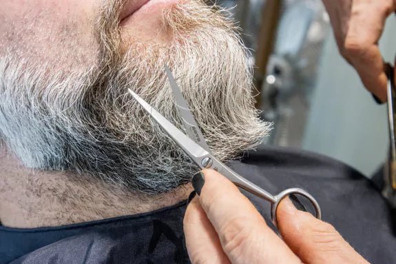 Dovo Beard Scissors in use